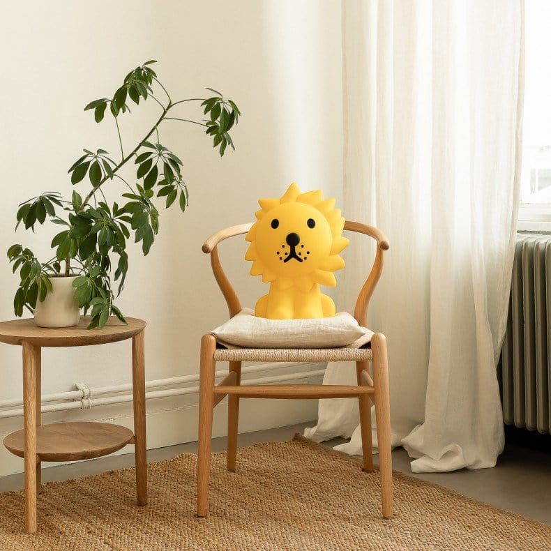 Mr Maria Lion First Light - Dimmable LED Lamp 4 Mr Maria Lion First Light - Dimmable LED Lamp