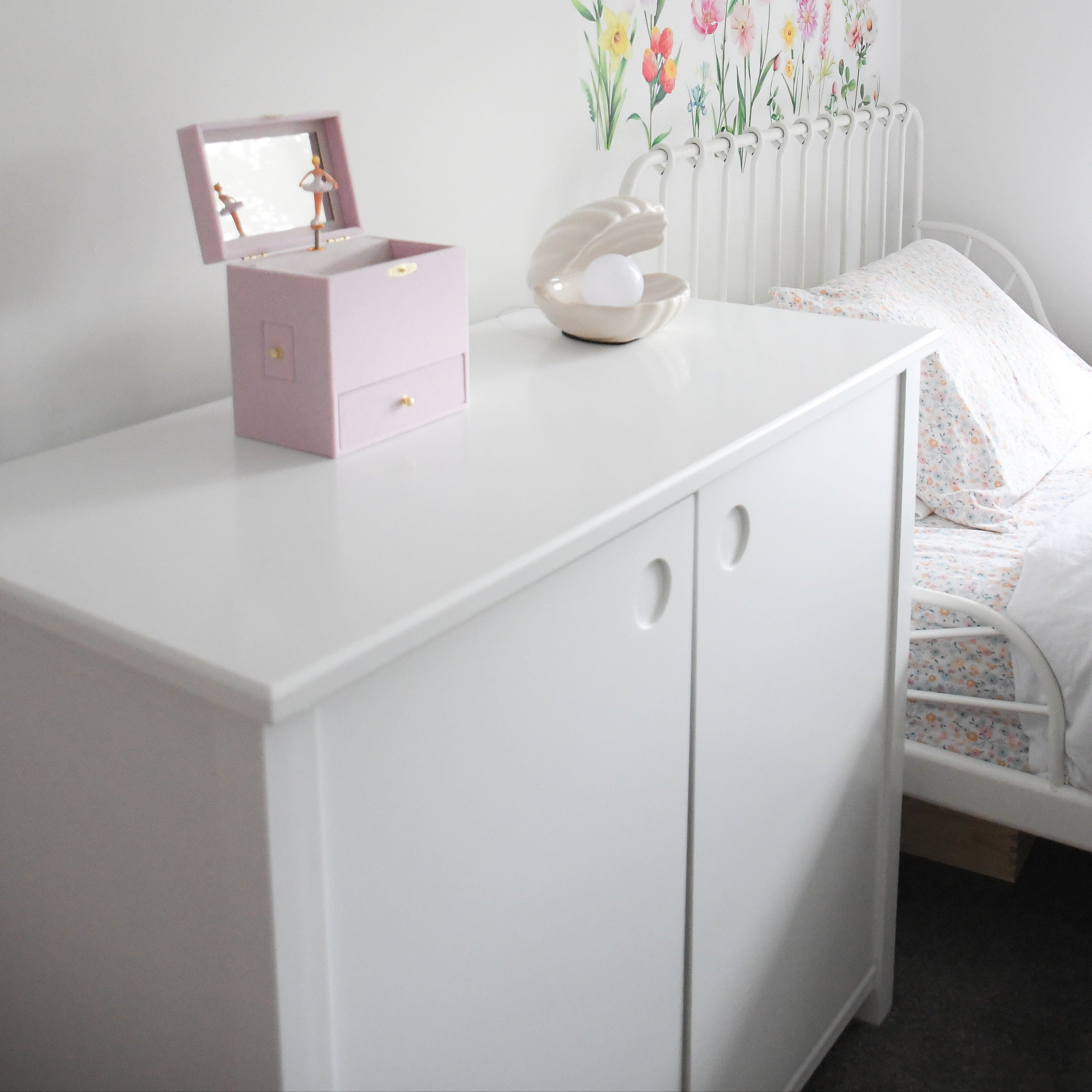 LAYLA Storage Unit 10 LAYLA Storage Unit