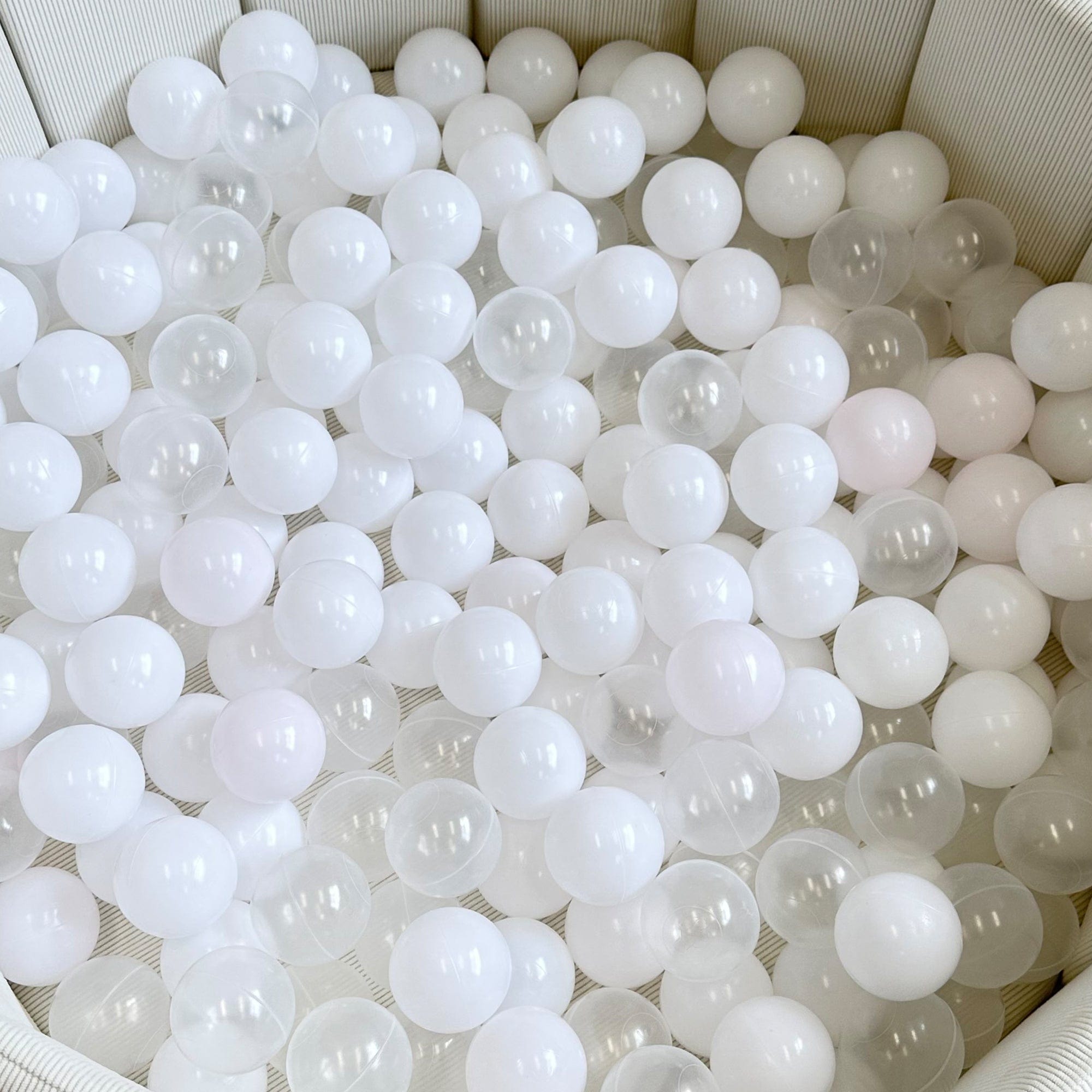 200 Ball Pit Balls (Balls Only)