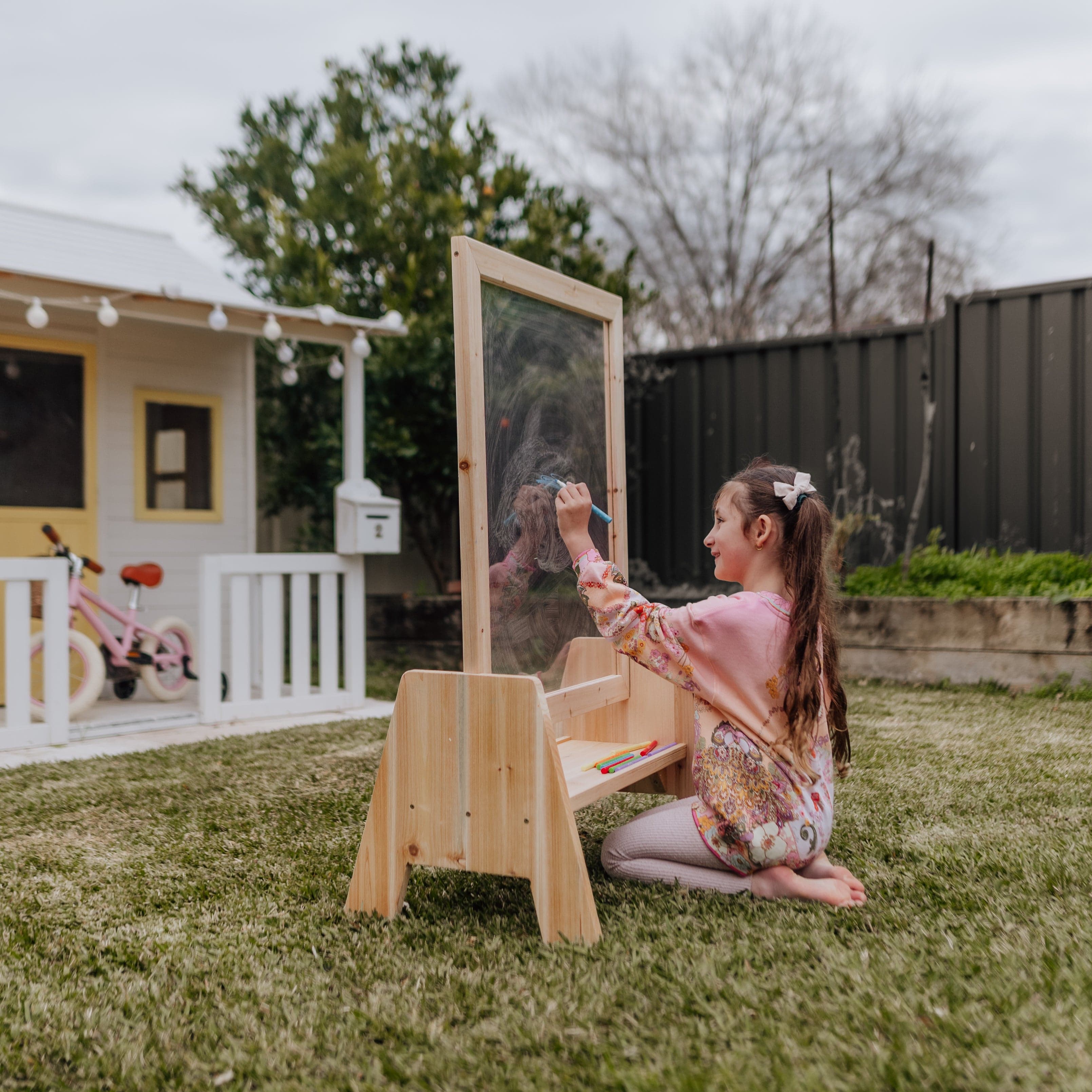 Toddler Perspex Easel 6 Toddler Perspex Easel